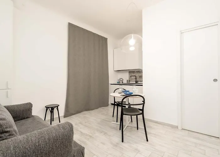 35 Via Torino, Terre Marine